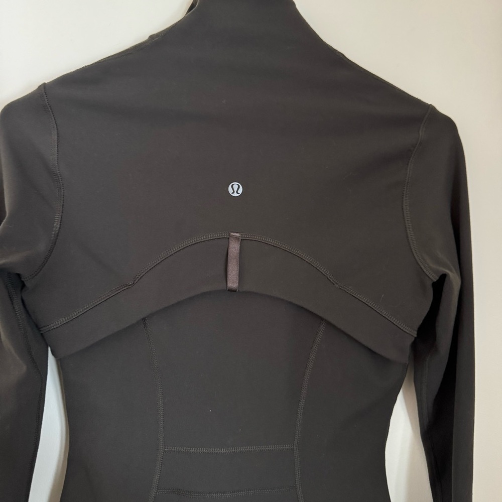 Lululemon Women’s Utility Jacket, Size 4 - Picture 5 of 6